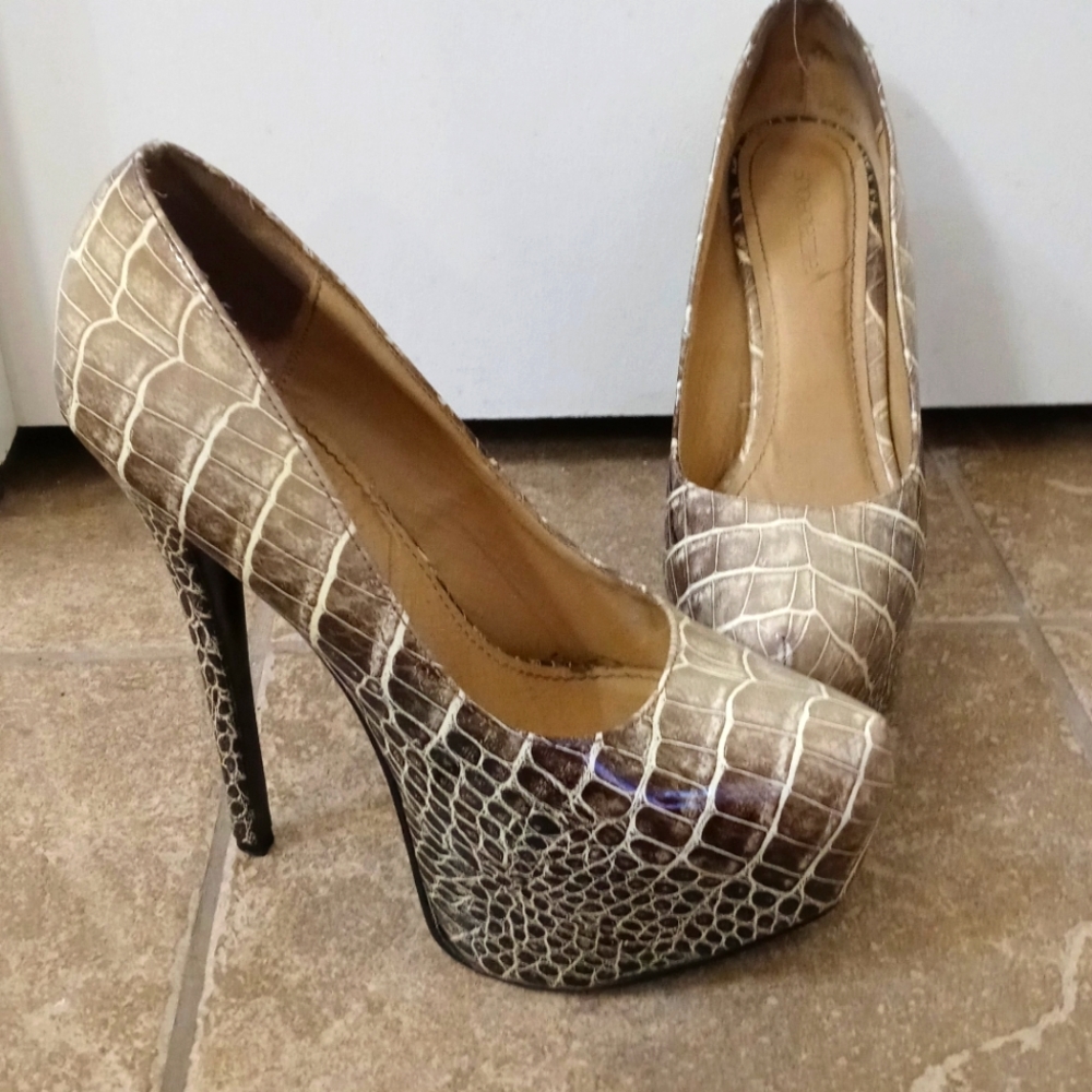 Snakeskin Beauties! Sz 9.5